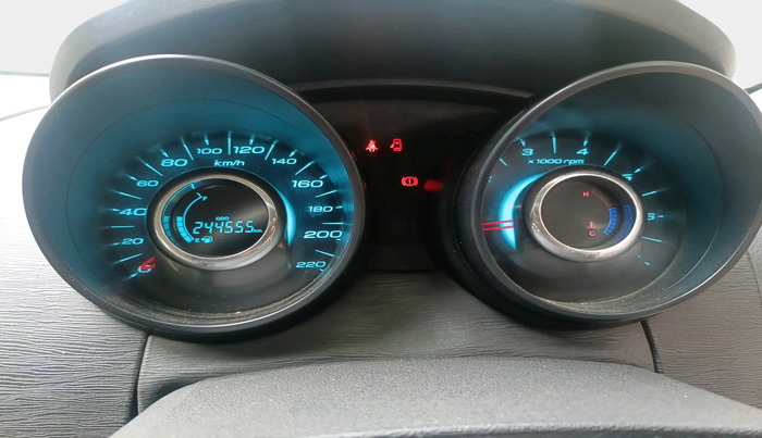 2016 Mahindra XUV500 W4, Diesel, Manual, 2,44,555 km, interior