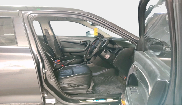 2022 Maruti Vitara Brezza LXI, Petrol, Manual, 41,377 km, interior