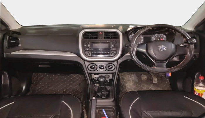 2022 Maruti Vitara Brezza LXI, Petrol, Manual, 41,377 km, interior