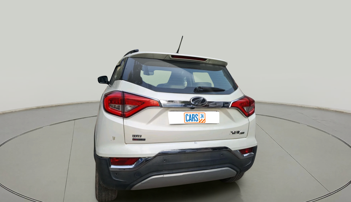 2020 Mahindra XUV300 W8 (O) 1.5 DIESEL AMT, Diesel, Automatic, 1,40,396 km, exterior