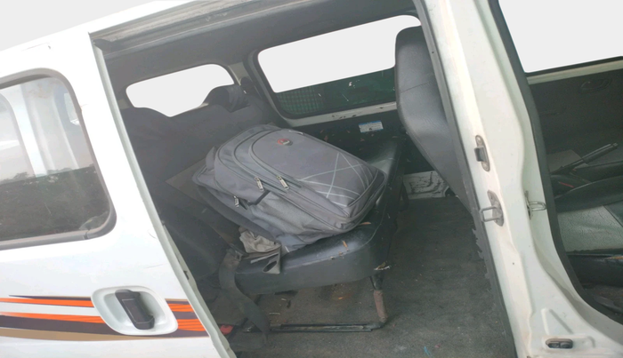 2019 Maruti Eeco 5 STR WITH A/C+HTR, Petrol, Manual, 86,998 km, interior