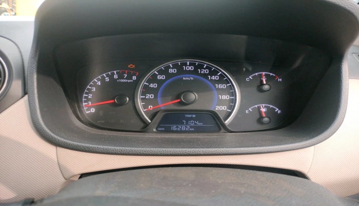 2018 Hyundai Grand i10 SPORTZ 1.2 KAPPA VTVT, Petrol, Manual, 16,282 km, interior