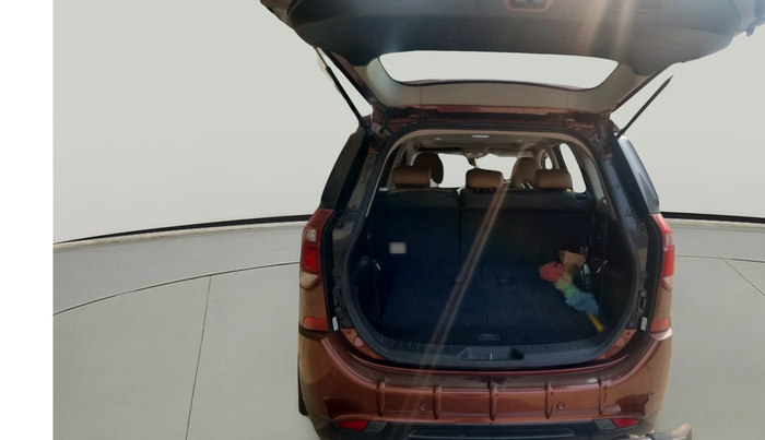 2019 Mahindra XUV500 W9, Diesel, Manual, 44,097 km, exterior