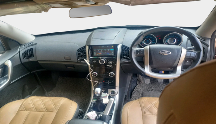 2019 Mahindra XUV500 W9, Diesel, Manual, 44,097 km, interior