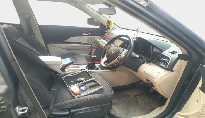 2019 Mahindra XUV300 W8 1.5 DIESEL, Diesel, Manual, 79,993 km, interior