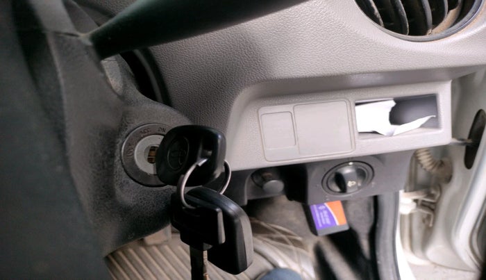 2011 Toyota Etios G, Petrol, Manual, 56,210 km, interior