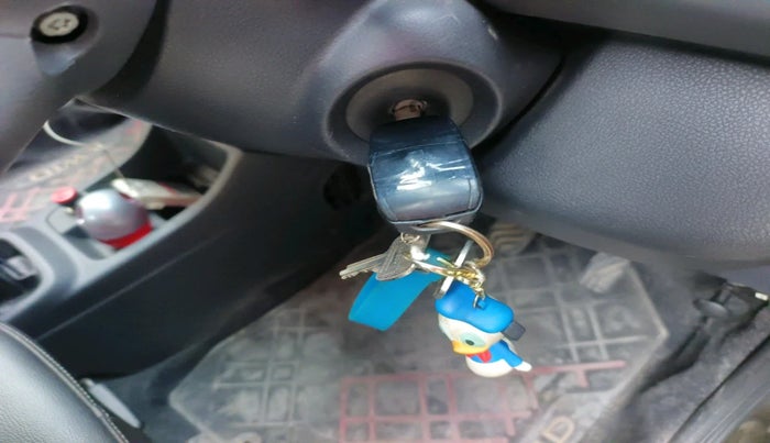 2016 Renault Kwid RXT 1.0, Petrol, Manual, 47,684 km, interior