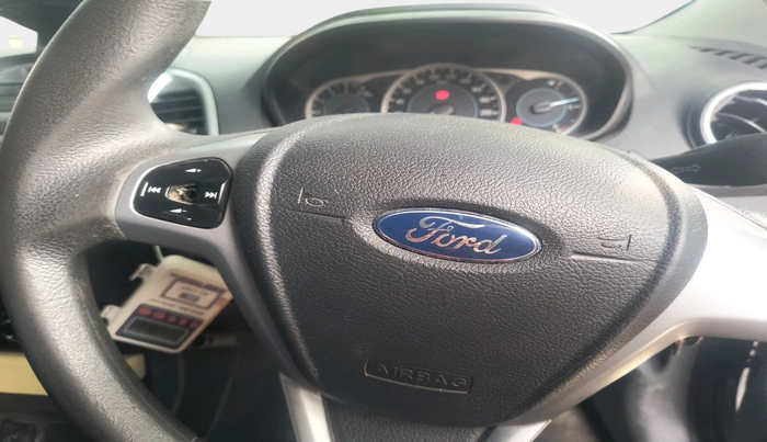 2016 Ford New Figo TREND 1.5L DIESEL, Diesel, Manual, 1,84,197 km, interior