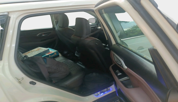 2024 Maruti Grand Vitara ZETA SMART HYBRID, Petrol, Manual, 50,729 km, interior