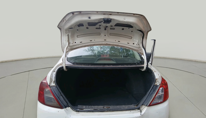 2018 Nissan Sunny XE D, Diesel, Manual, 75,046 km, exterior