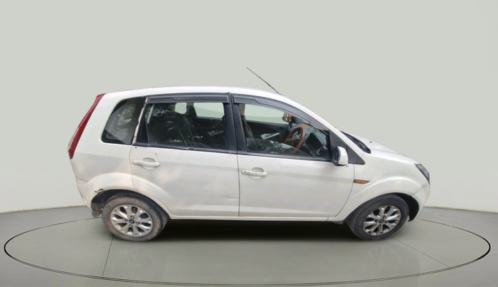 2013 Ford Figo TITANIUM 1.2 PETROL, Petrol, Manual, 1,33,013 km, exterior