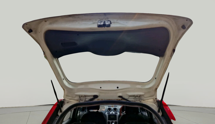 2013 Ford Figo TITANIUM 1.2 PETROL, Petrol, Manual, 1,33,013 km, exterior