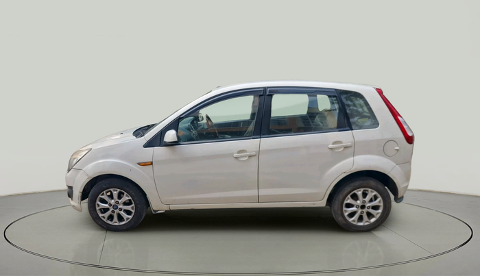 2013 Ford Figo TITANIUM 1.2 PETROL, Petrol, Manual, 1,33,013 km, exterior
