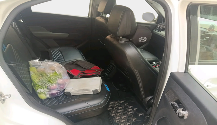 2025 Tata PUNCH Adventure Plus iCNG, Petrol, Manual, 2,947 km, interior