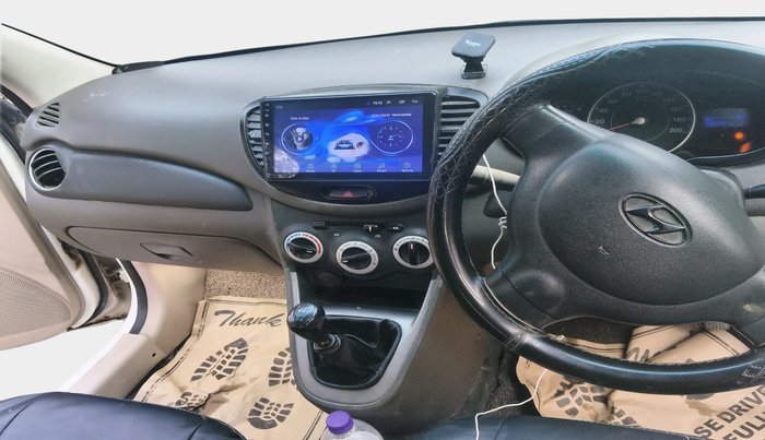 2015 Hyundai i10 ERA 1.1, Petrol, Manual, 1,51,019 km, interior