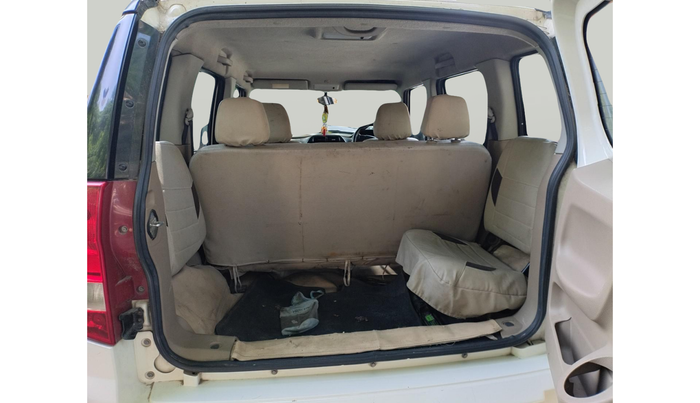 2015 Mahindra TUV300 T6 PLUS, Diesel, Manual, 91,000 km, exterior