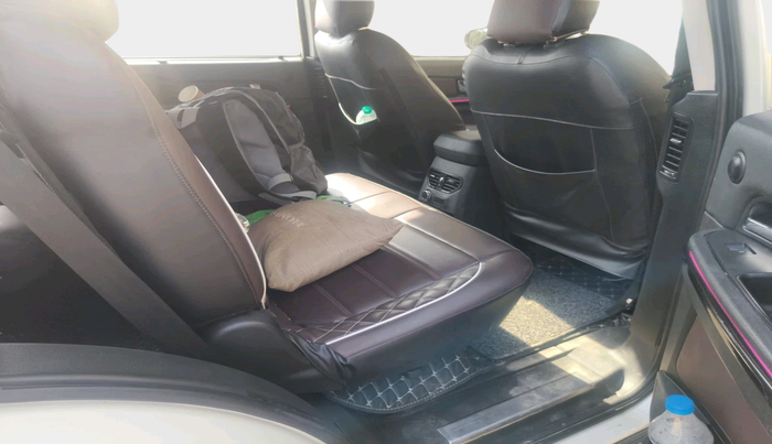 2018 Tata Hexa XE 4X2 7 STR, Diesel, Manual, 87,087 km, interior