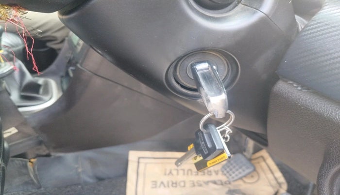 2017 Tata Safari Storme 2.2 VX 4X2, Diesel, Manual, 98,538 km, interior