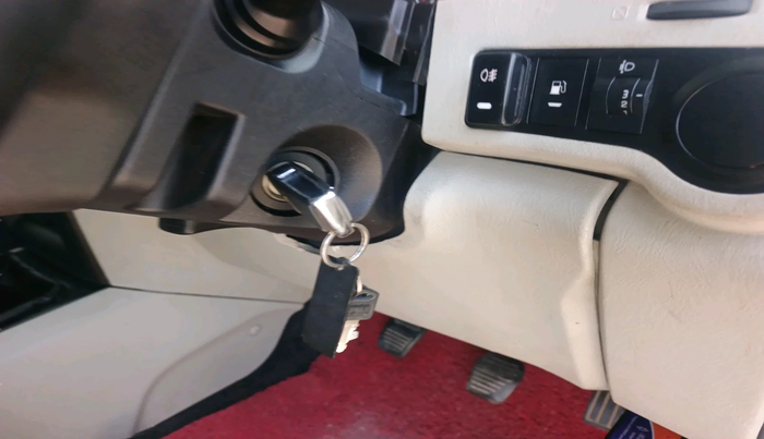 2017 Mahindra Scorpio S2, Diesel, Manual, 69,218 km, interior