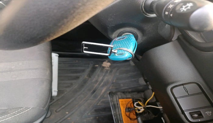 2022 Hyundai VENUE S 1.2, Petrol, Manual, 44,496 km, interior