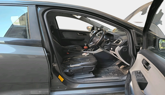 2020 Tata ALTROZ XZ DIESEL, Diesel, Manual, 1,06,115 km, interior