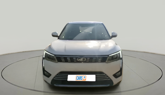 2022 Mahindra XUV300 W8 (O) 1.5 DIESEL, Diesel, Manual, 1,38,259 km, exterior