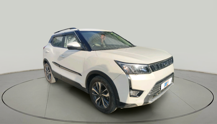 2022 Mahindra XUV300 W8 (O) 1.5 DIESEL, Diesel, Manual, 1,38,259 km, exterior