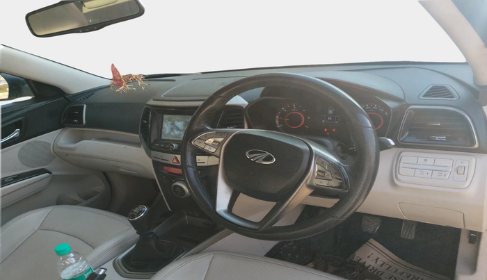 2022 Mahindra XUV300 W8 (O) 1.5 DIESEL, Diesel, Manual, 1,38,259 km, interior