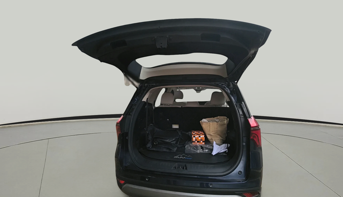 2022 Mahindra XUV700 AX 7 LUXURY P AT 7 STR, Petrol, Automatic, 32,994 km, exterior