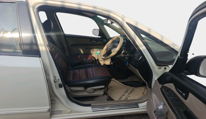 2013 Maruti SX4 ZXI OPT, Petrol, Manual, 88,564 km, interior