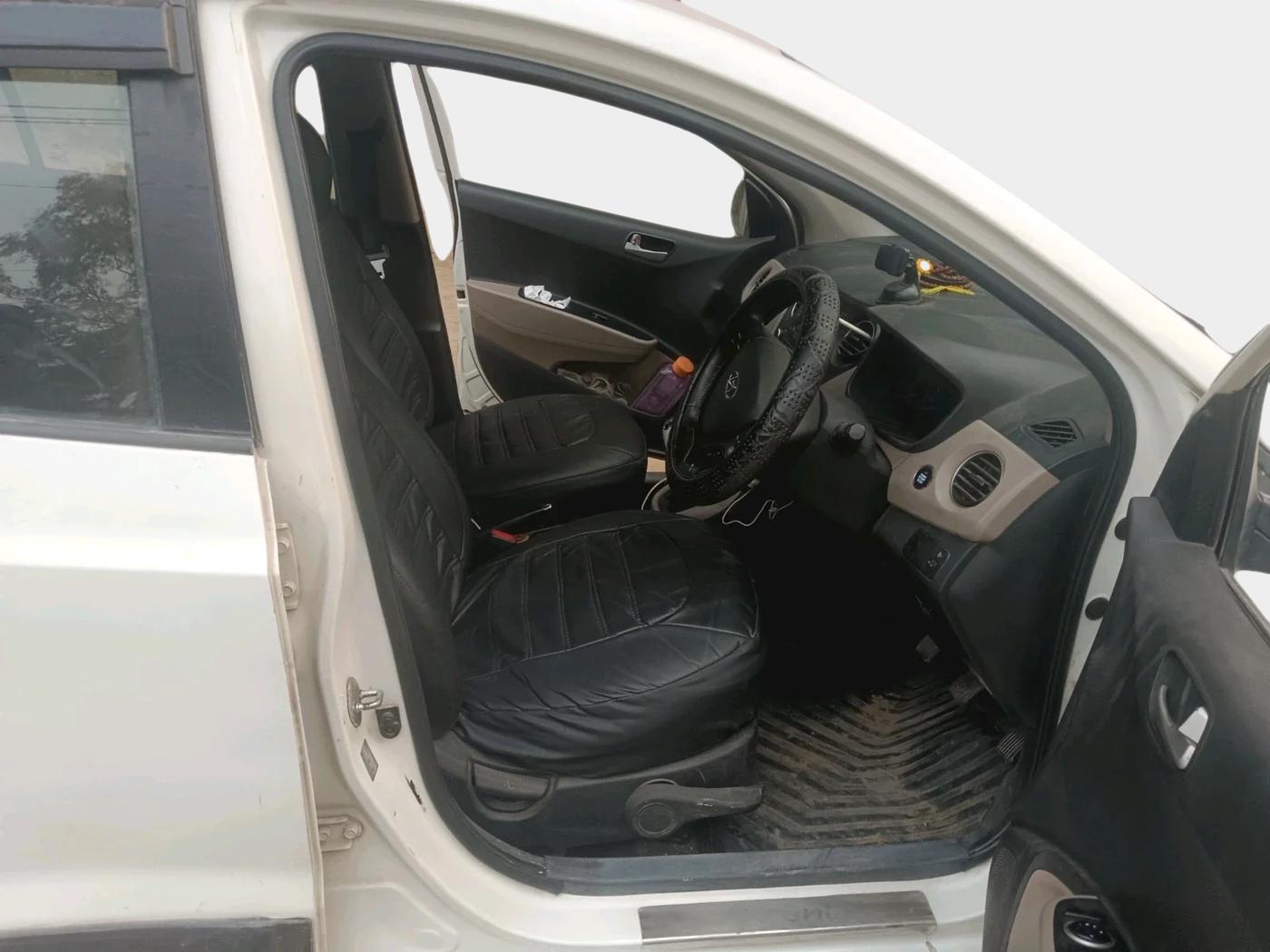 2016 Hyundai Xcent SX 1.2 (O), Petrol, Manual, 1,50,069 km, interior