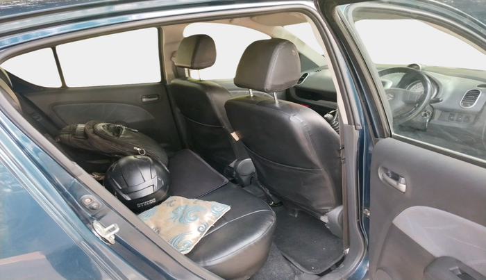 2011 Maruti Ritz VXI, Petrol, Manual, 74,127 km, interior