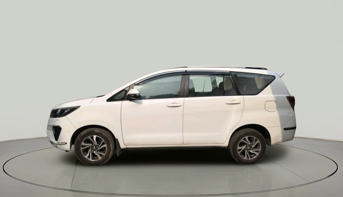 2022 Toyota Innova Crysta 2.4 GX AT 7 STR, Diesel, Automatic, 54,326 km, exterior