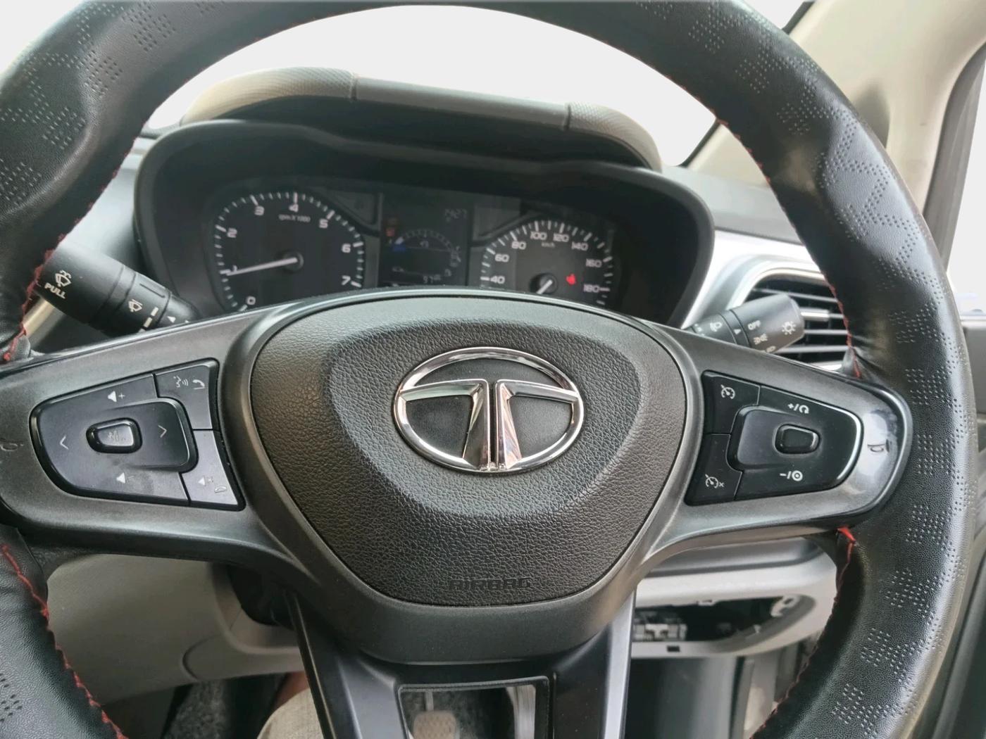 2020 Tata ALTROZ XT PETROL, Petrol, Manual, 53,200 km, interior
