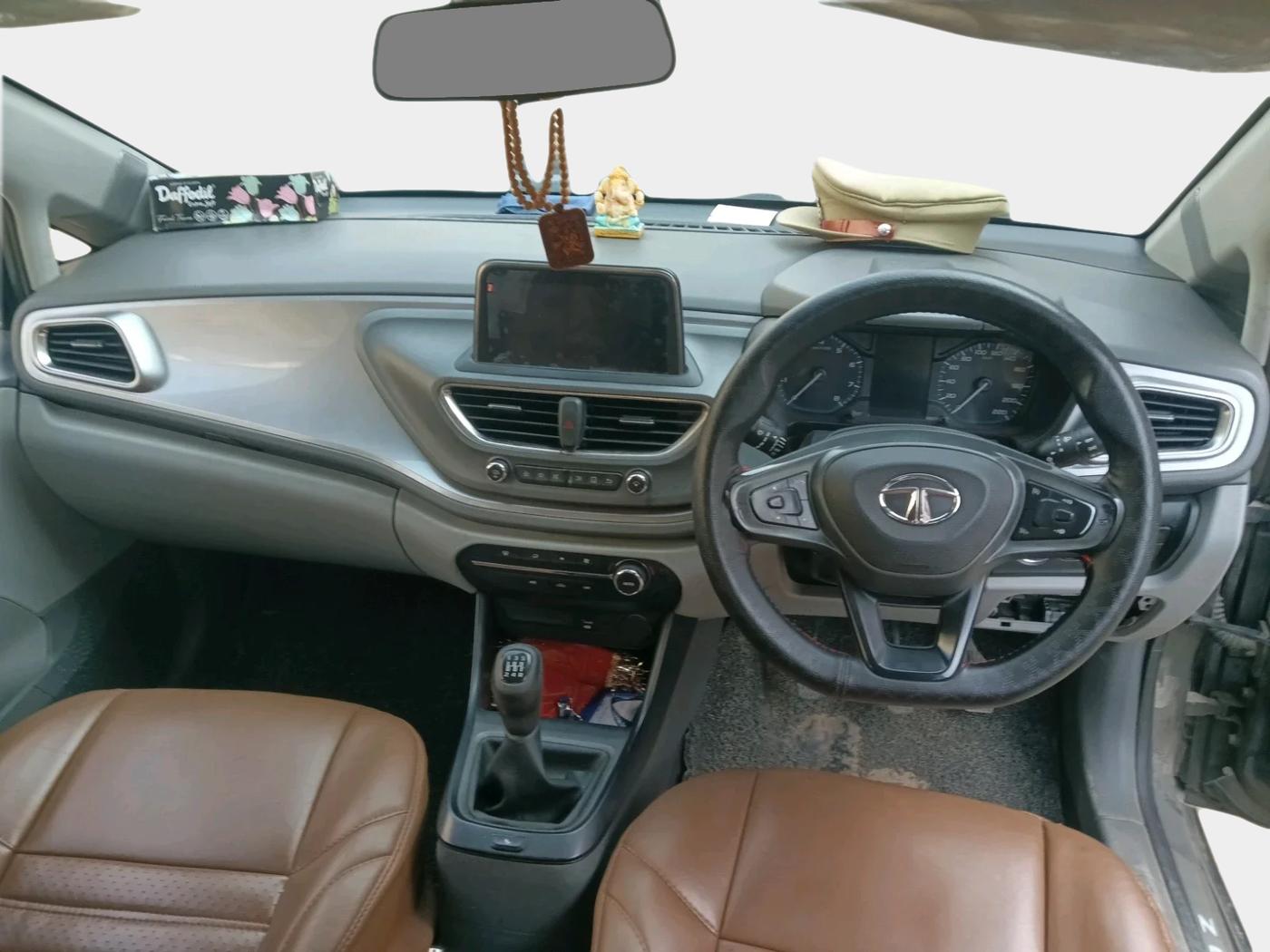 2020 Tata ALTROZ XT PETROL, Petrol, Manual, 53,200 km, interior