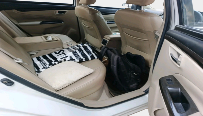 2016 Maruti Ciaz ZDI+ SHVS, Diesel, Manual, 1,60,183 km, interior