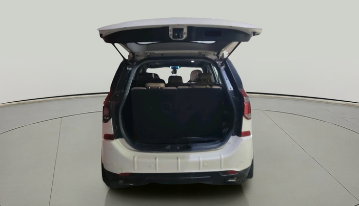 2018 Mahindra XUV500 W11 AT, Diesel, Automatic, 95,104 km, exterior