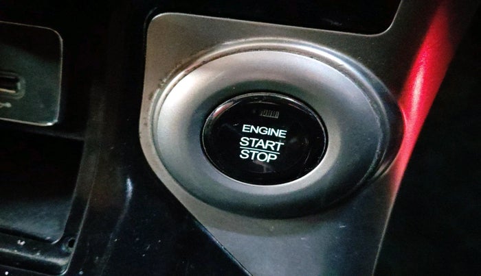 2018 Mahindra XUV500 W11 AT, Diesel, Automatic, 95,104 km, interior