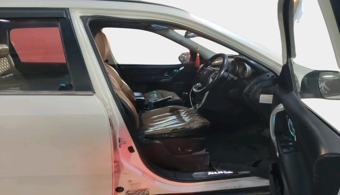 2018 Mahindra XUV500 W11 AT, Diesel, Automatic, 95,104 km, interior