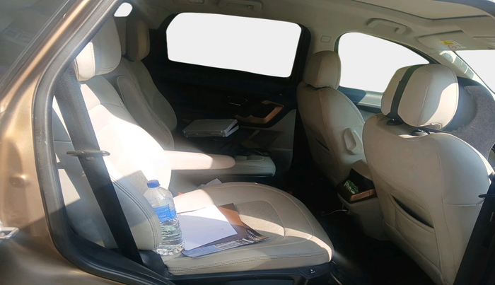 2022 Tata Safari XZ PLUS JET, Diesel, Manual, 53,752 km, interior