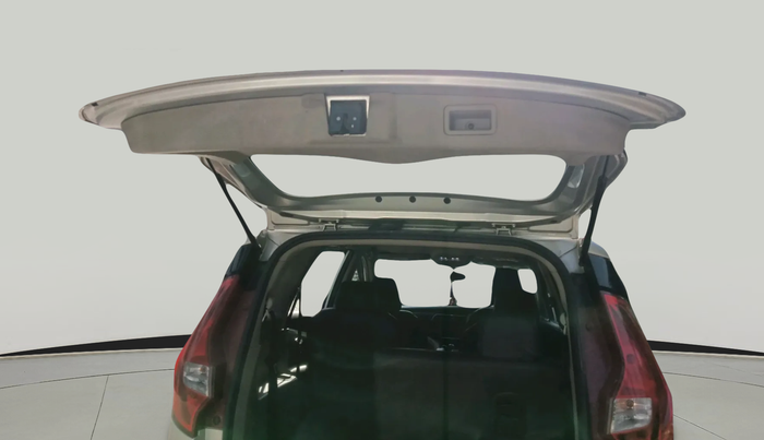 2018 Mahindra MARAZZO M6 8 STR, Diesel, Manual, 1,24,685 km, exterior