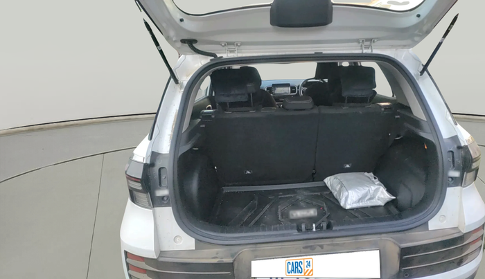 2024 Hyundai VENUE SX 1.2 PETROL, Petrol, Manual, 12,308 km, exterior