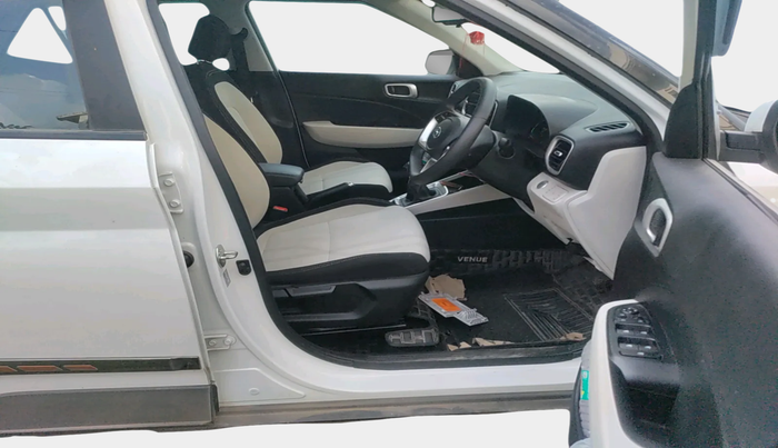 2024 Hyundai VENUE SX 1.2 PETROL, Petrol, Manual, 12,308 km, interior
