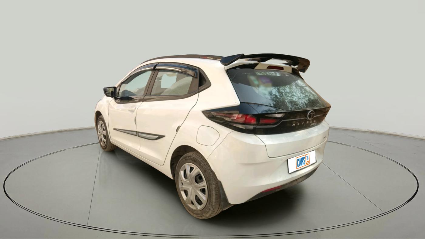 2024 Tata ALTROZ XM PLUS CNG, Petrol, Manual, 48,256 km, exterior
