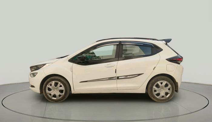 2024 Tata ALTROZ XM PLUS CNG, Petrol, Manual, 48,256 km, exterior