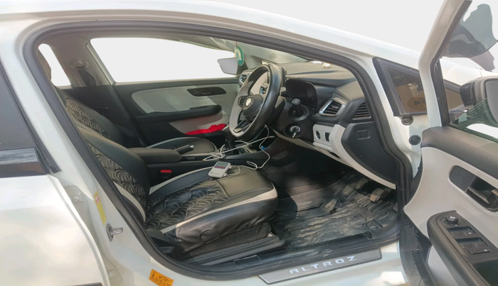 2024 Tata ALTROZ XM PLUS CNG, Petrol, Manual, 48,256 km, interior