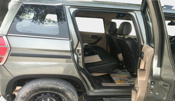 2023 Mahindra BOLERO NEO N 8, Diesel, Manual, 21,815 km, interior