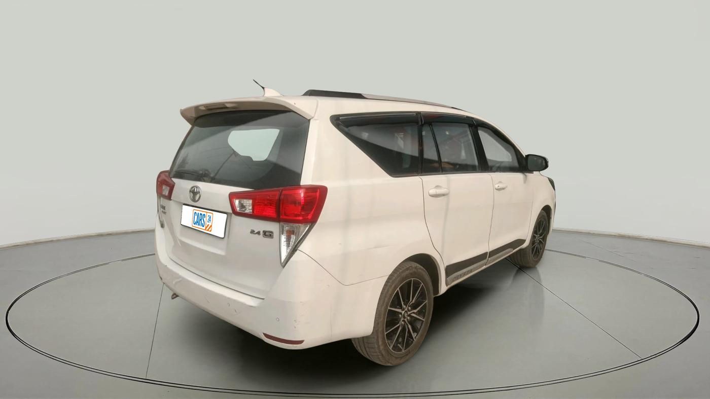 2021 Toyota Innova Crysta 2.4 G 7 STR, Diesel, Manual, 75,091 km, exterior