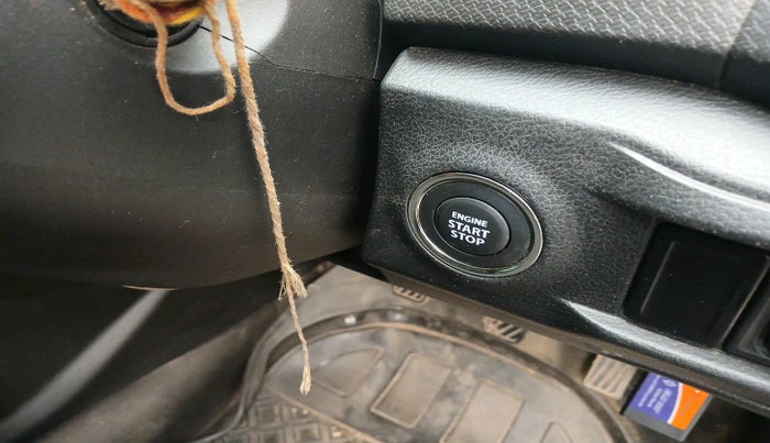 2020 Maruti Vitara Brezza ZXI PLUS, Petrol, Manual, 1,35,602 km, interior