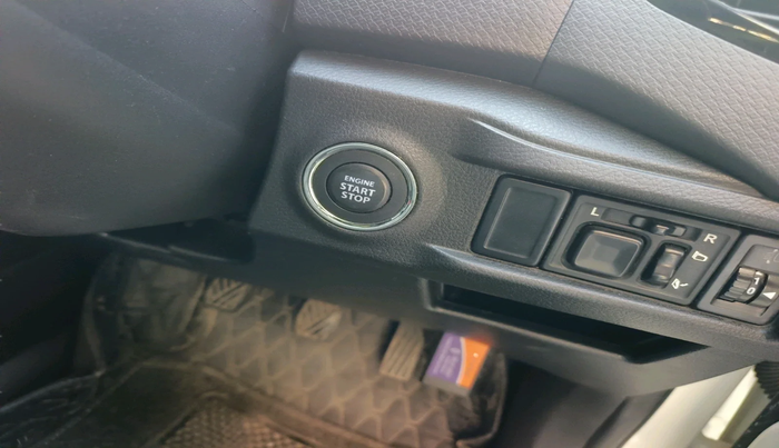 2021 Maruti Vitara Brezza ZXI, Petrol, Manual, 46,763 km, interior